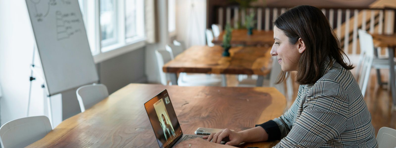 Online-Meeting in einem mittelständischen Unternehmen in Deutschland